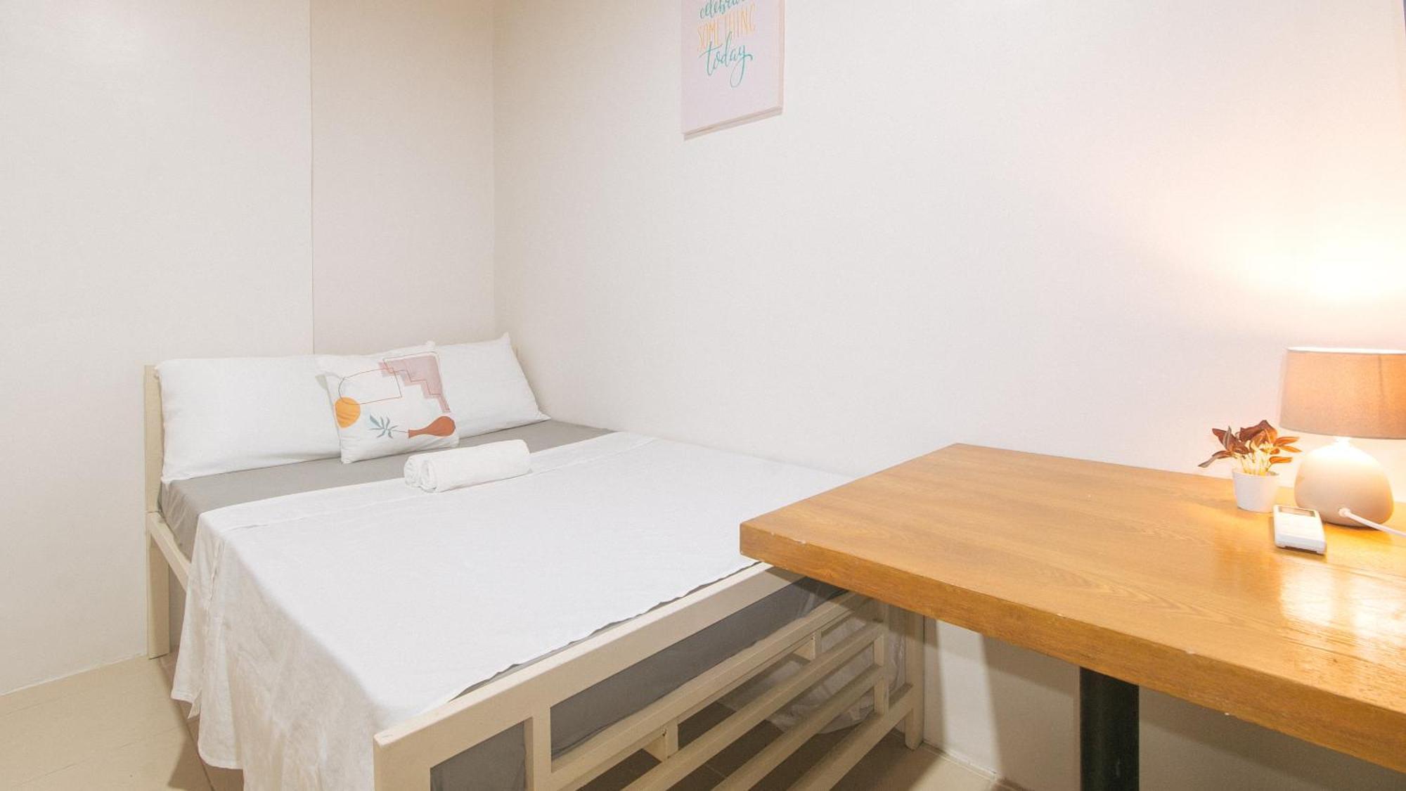 Cozy Cove Inn By Reddoorz Bacolod Bagian luar foto