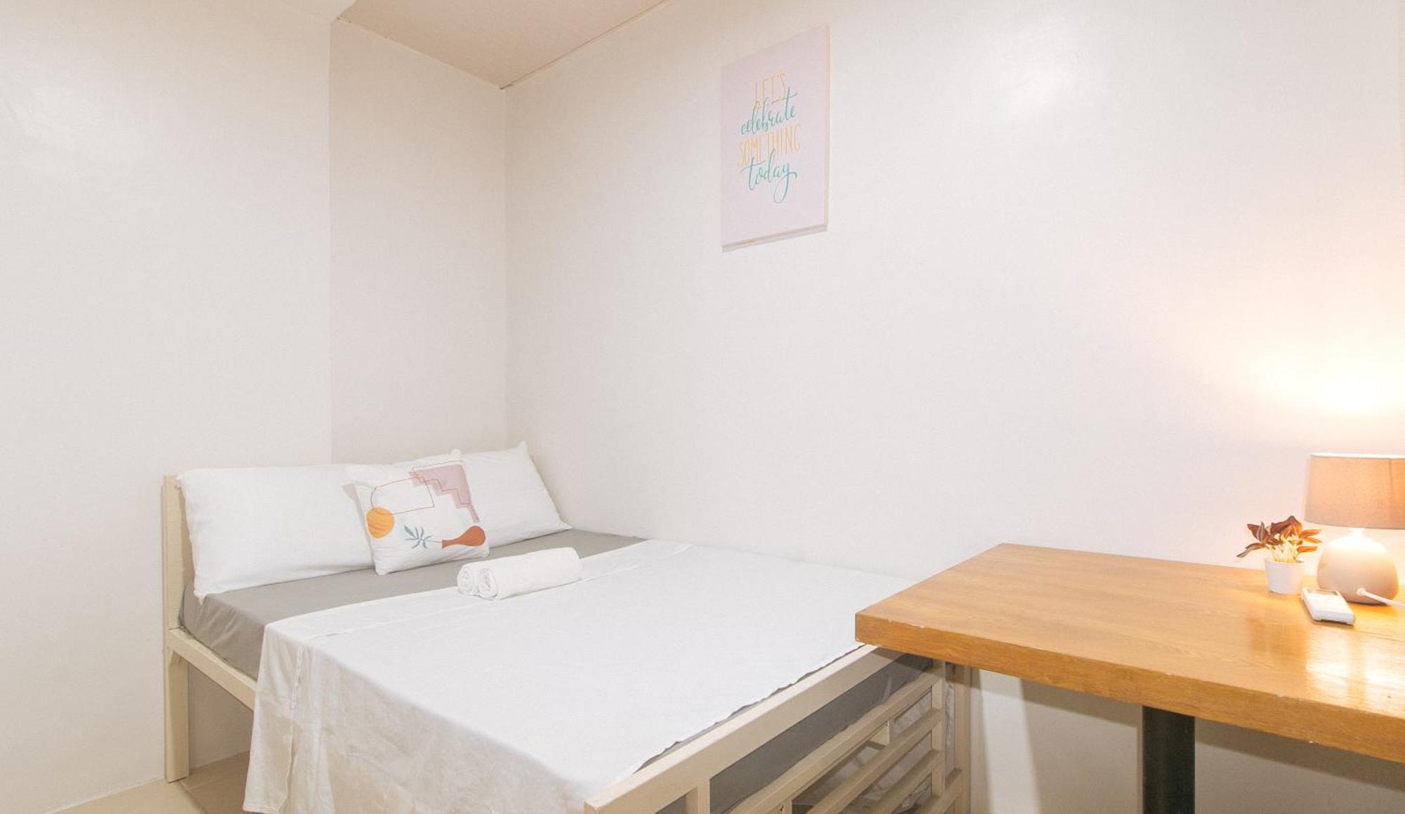 Cozy Cove Inn By Reddoorz Bacolod Bagian luar foto